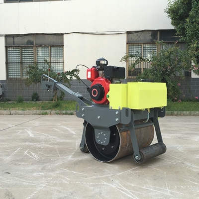 小型壓路機如何預(yù)防打滑？