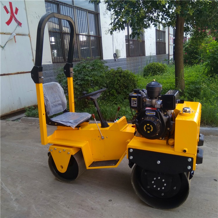 沖擊壓路機(jī)是怎么保養(yǎng)的？